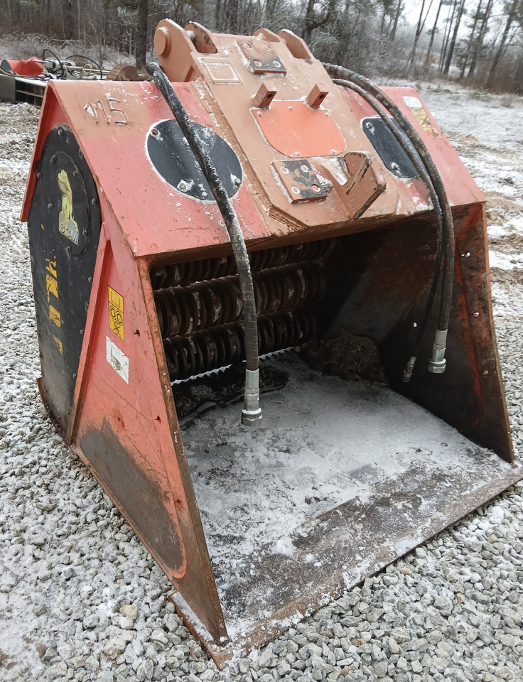 Allu SCM 3-15 - Sorting bucket for Excavator: picture 1 Allu SCM 3-15 - Sorting bucket for Excavator: picture 1