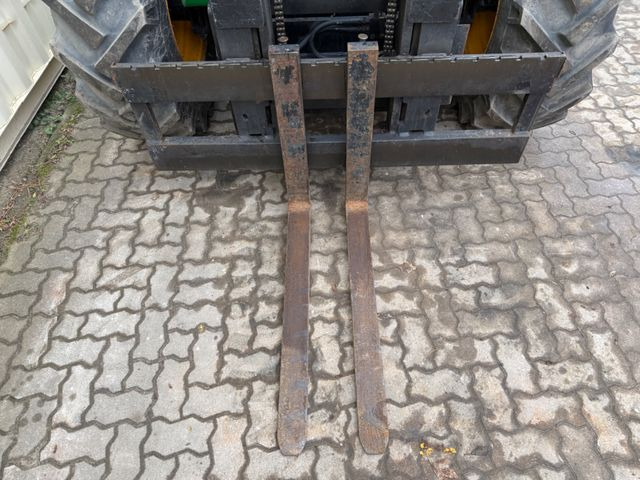 Leasing of JCB 926 4x4 / 2.600 KG / 1.048 H JCB 926 4x4 / 2.600 KG / 1.048 H: picture 18 Leasing of JCB 926 4x4 / 2.600 KG / 1.048 H JCB 926 4x4 / 2.600 KG / 1.048 H: picture 18