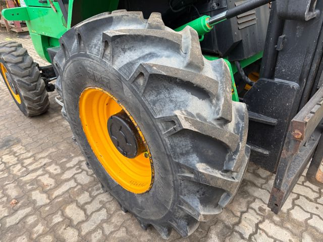 Leasing of JCB 926 4x4 / 2.600 KG / 1.048 H JCB 926 4x4 / 2.600 KG / 1.048 H: picture 11 Leasing of JCB 926 4x4 / 2.600 KG / 1.048 H JCB 926 4x4 / 2.600 KG / 1.048 H: picture 11