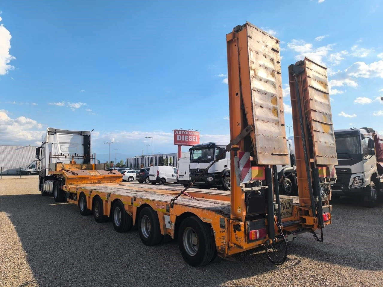 Nooteboom MCO-85-05V - Low loader semi-trailer: picture 4 Nooteboom MCO-85-05V - Low loader semi-trailer: picture 4