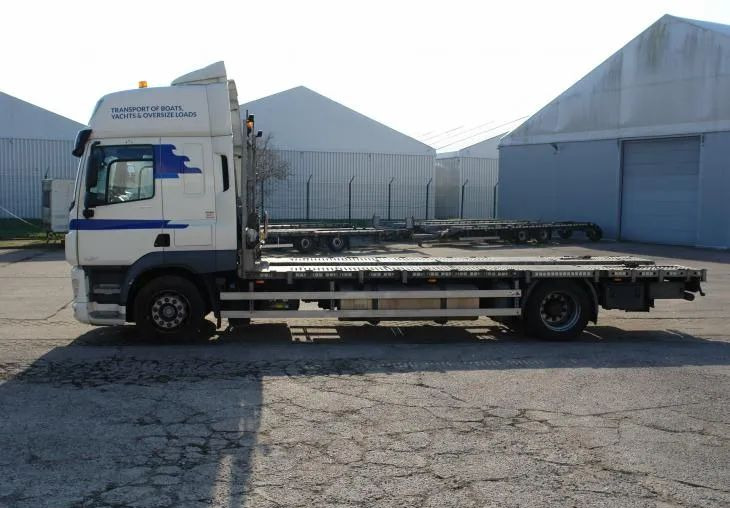DAF CF 410 EURO 6 Laweta - Platforma super stan - Dropside/ Flatbed truck: picture 4 DAF CF 410 EURO 6 Laweta - Platforma super stan - Dropside/ Flatbed truck: picture 4