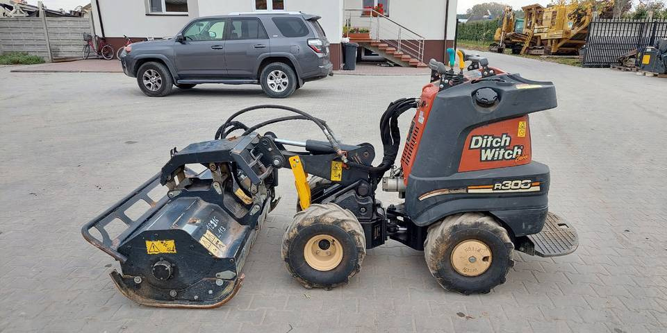 Rotadairon BRD50 mulczer kosiarka Ditch Witch R300, Avant - Flail mower: picture 1 Rotadairon BRD50 mulczer kosiarka Ditch Witch R300, Avant - Flail mower: picture 1