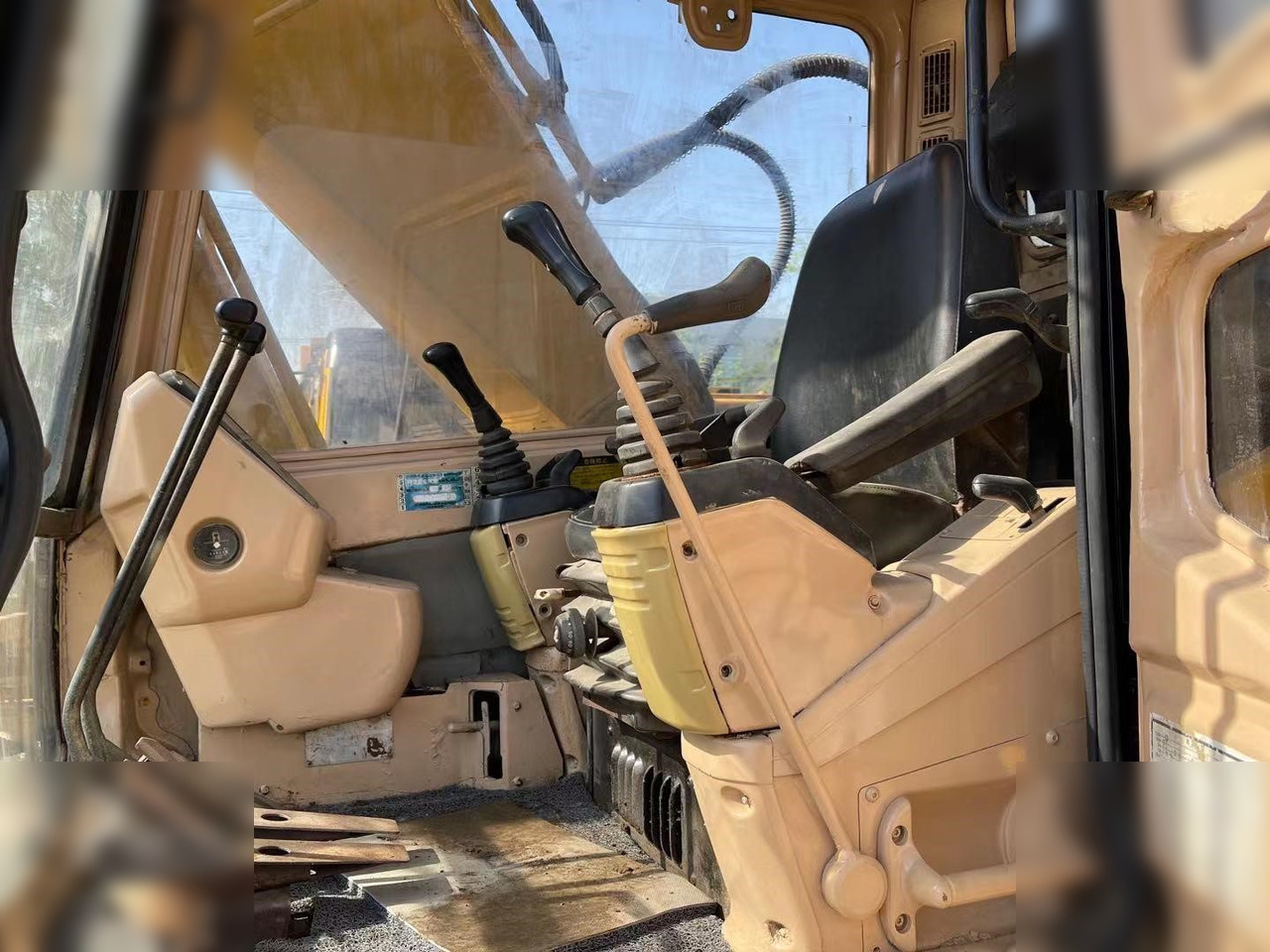 CATERPILLAR 320BL - Crawler excavator: picture 4 CATERPILLAR 320BL - Crawler excavator: picture 4