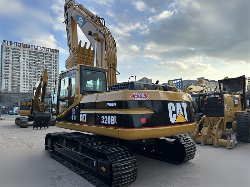 CATERPILLAR 320BL - Crawler excavator: picture 1 CATERPILLAR 320BL - Crawler excavator: picture 1