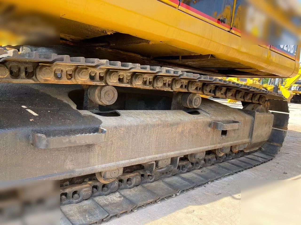 CATERPILLAR 320BL - Crawler excavator: picture 3 CATERPILLAR 320BL - Crawler excavator: picture 3