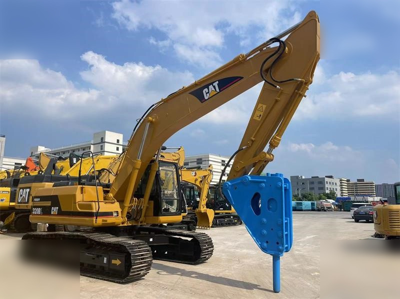 CATERPILLAR 320BL - Crawler excavator: picture 4 CATERPILLAR 320BL - Crawler excavator: picture 4