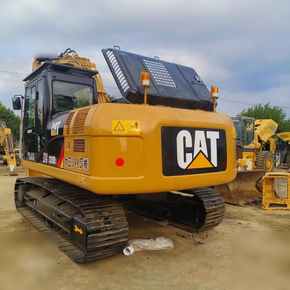 CATERPILLAR 320D2 - Crawler excavator: picture 4 CATERPILLAR 320D2 - Crawler excavator: picture 4