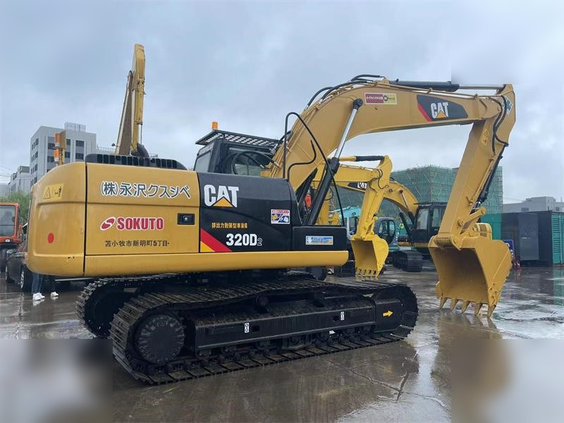 CATERPILLAR 320D2 - Crawler excavator: picture 2 CATERPILLAR 320D2 - Crawler excavator: picture 2