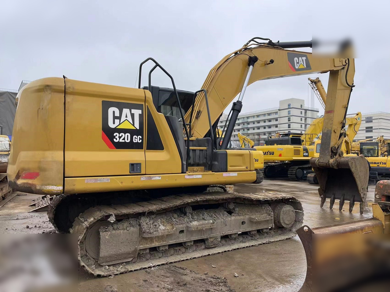 CATERPILLAR 320GC - Crawler excavator: picture 3 CATERPILLAR 320GC - Crawler excavator: picture 3