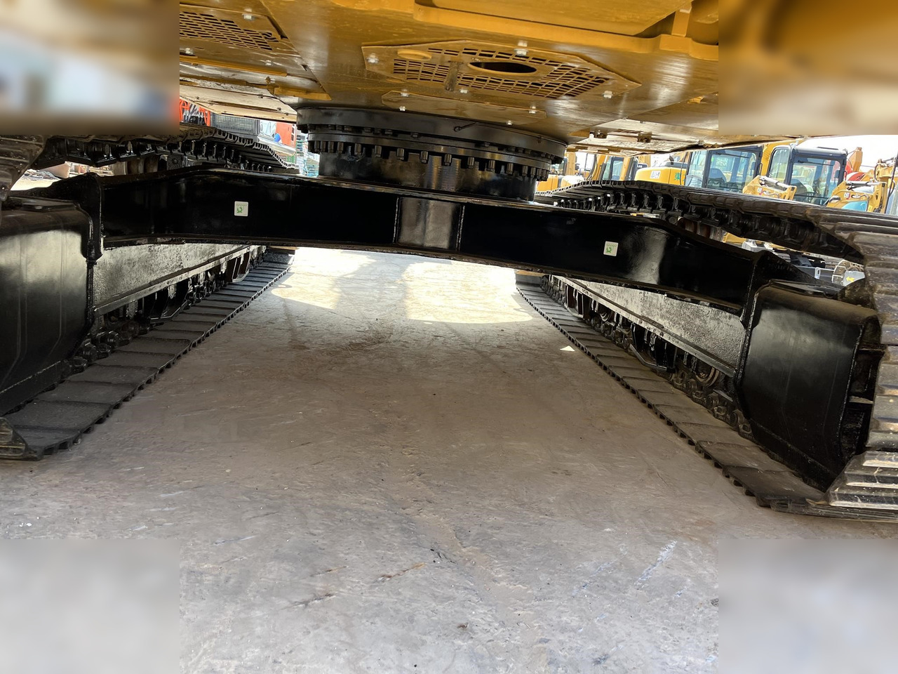 Crawler excavator CATERPILLAR 323: picture 9