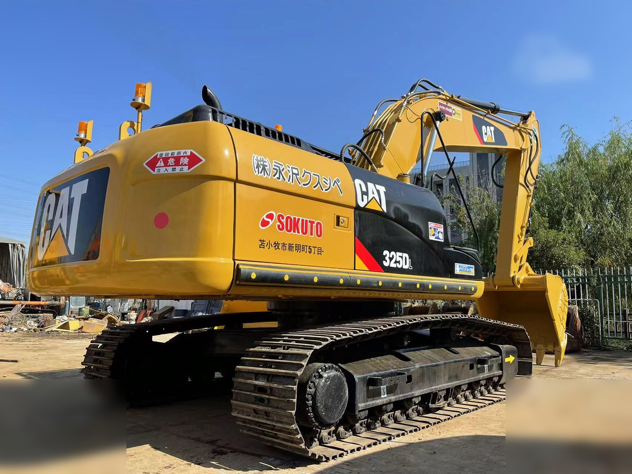 CATERPILLAR 325DL - Crawler excavator: picture 3 CATERPILLAR 325DL - Crawler excavator: picture 3