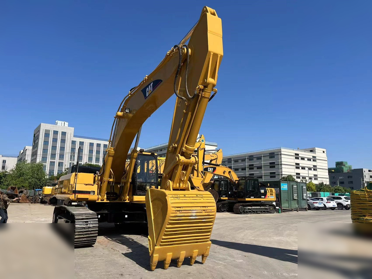 CATERPILLAR 330BL - Crawler excavator: picture 2 CATERPILLAR 330BL - Crawler excavator: picture 2