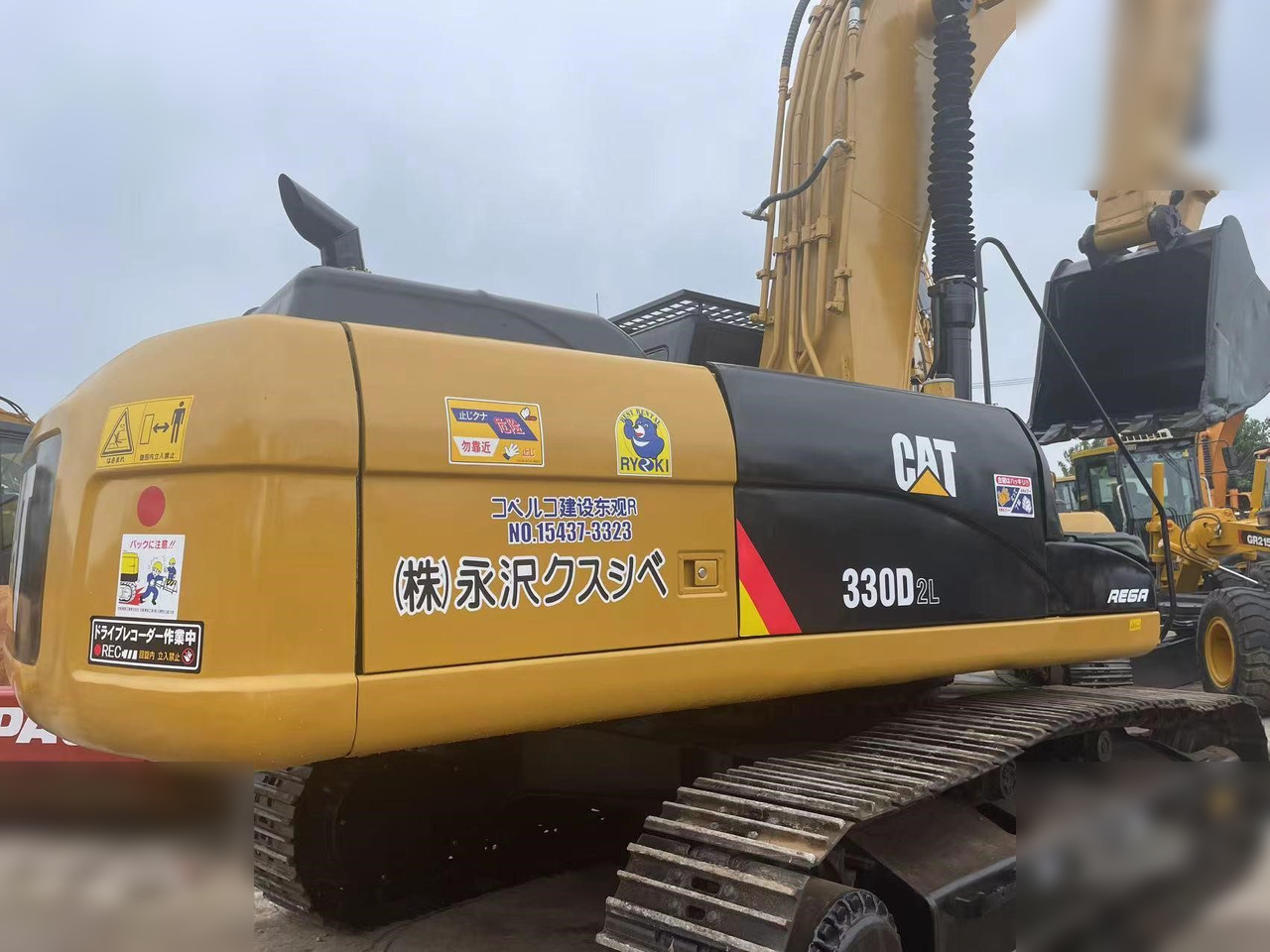 CATERPILLAR 330D2 - Crawler excavator: picture 2 CATERPILLAR 330D2 - Crawler excavator: picture 2