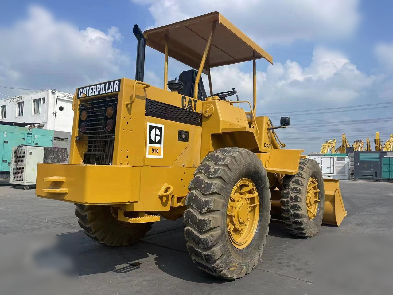 CATERPILLAR 910 - Wheel loader: picture 4 CATERPILLAR 910 - Wheel loader: picture 4