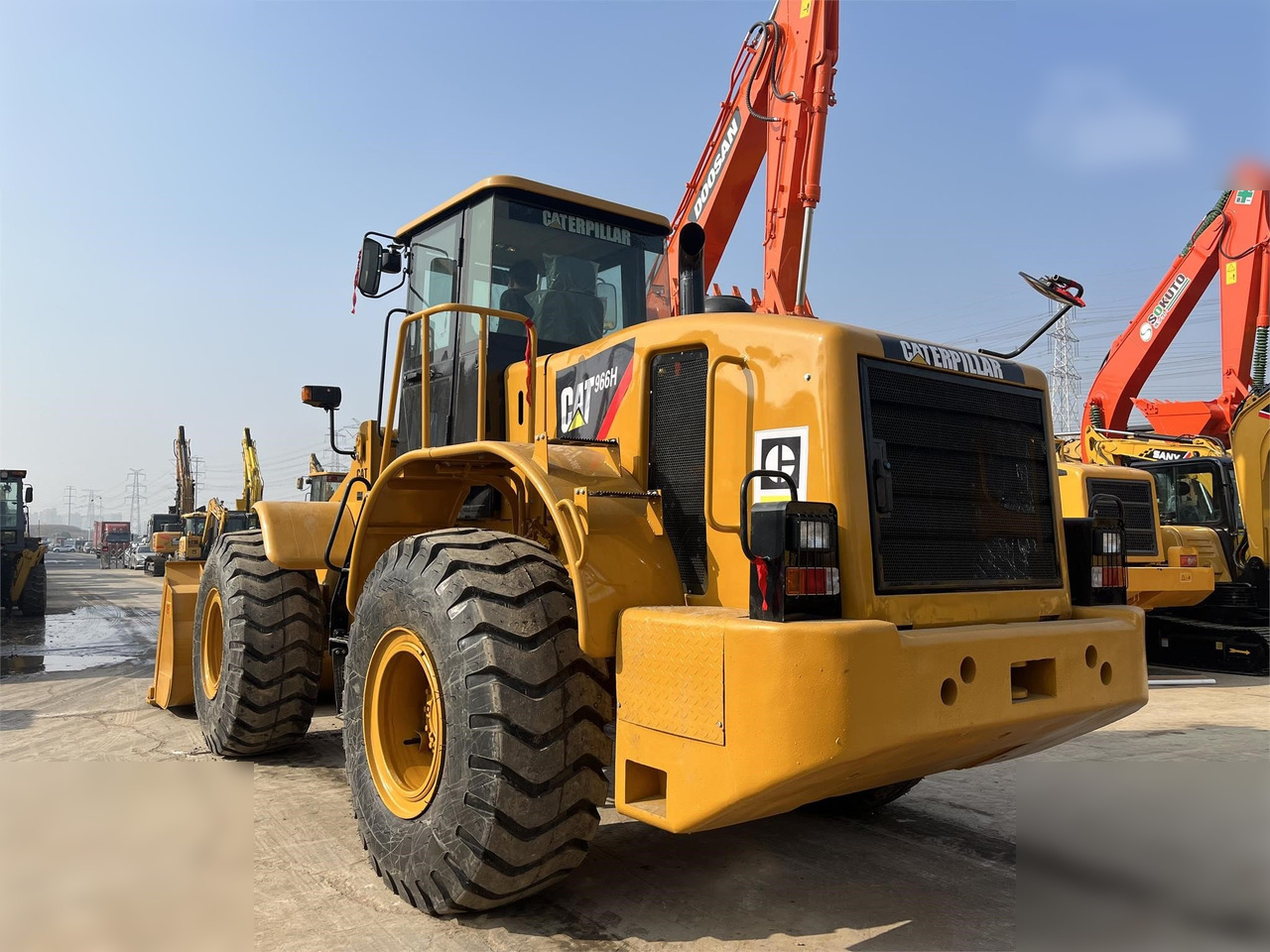 CATERPILLAR 966H - Wheel loader: picture 2 CATERPILLAR 966H - Wheel loader: picture 2