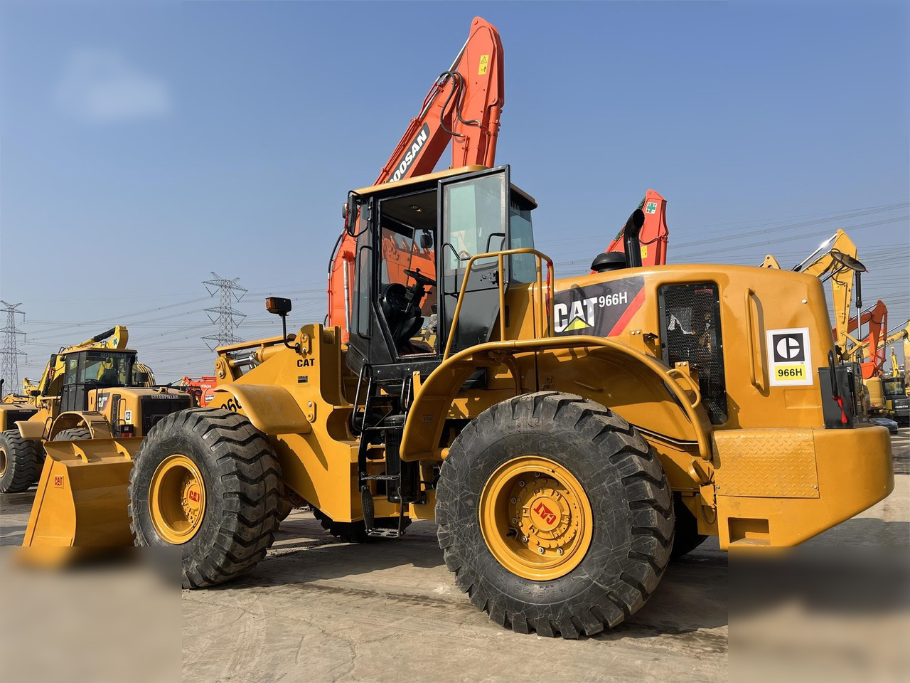 CATERPILLAR 966H - Wheel loader: picture 3 CATERPILLAR 966H - Wheel loader: picture 3