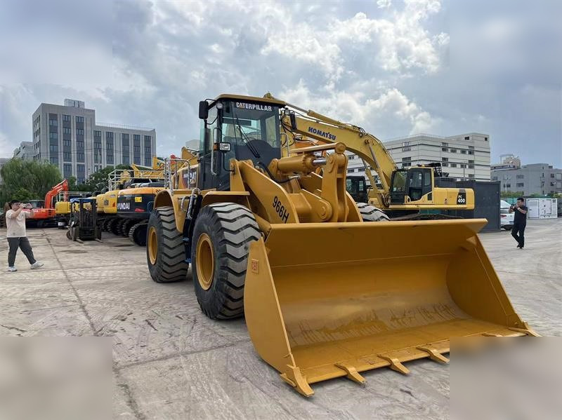 CATERPILLAR 966H - Wheel loader: picture 3 CATERPILLAR 966H - Wheel loader: picture 3