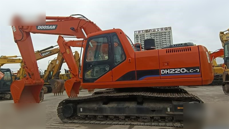 DOOSAN DH220 LC-7 - Crawler excavator: picture 1 DOOSAN DH220 LC-7 - Crawler excavator: picture 1