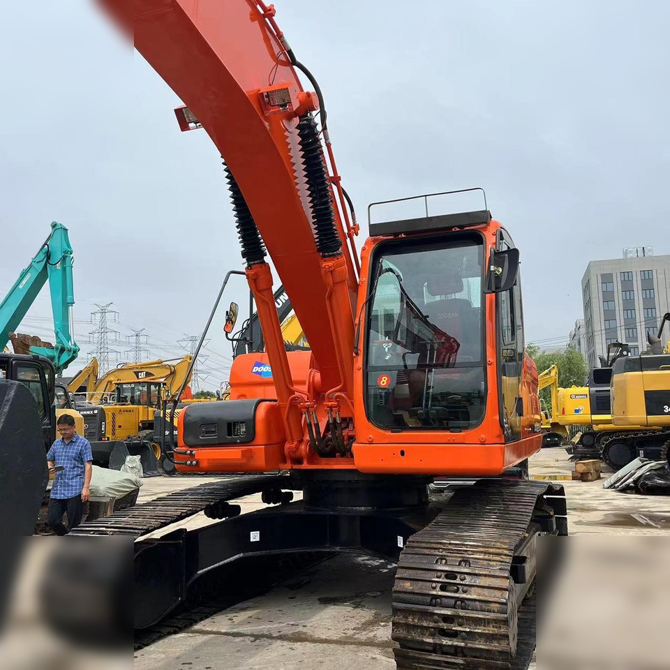 DOOSAN DX225 LCA - Crawler excavator: picture 5 DOOSAN DX225 LCA - Crawler excavator: picture 5