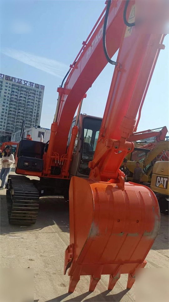 Crawler excavator HITACHI EX120-5: picture 8