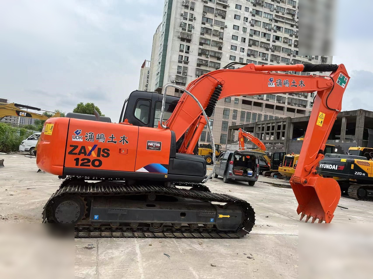 HITACHI ZX120 - Crawler excavator: picture 1 HITACHI ZX120 - Crawler excavator: picture 1