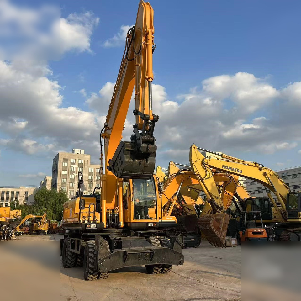 HYUNDAI ROBEX 210W-9 - Wheel excavator: picture 4 HYUNDAI ROBEX 210W-9 - Wheel excavator: picture 4