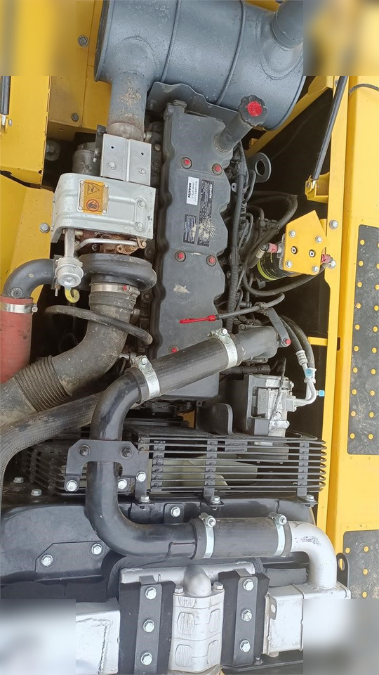 KOMATSU PC240 LC-8 - Crawler excavator: picture 5 KOMATSU PC240 LC-8 - Crawler excavator: picture 5