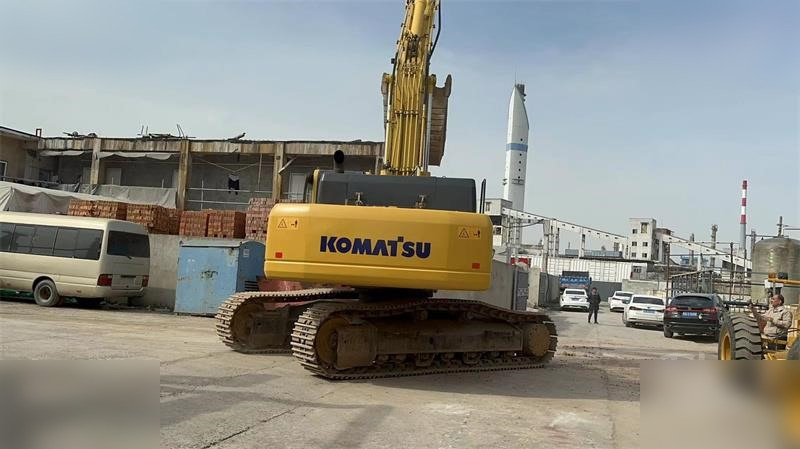 KOMATSU PC400-8 - Crawler excavator: picture 4 KOMATSU PC400-8 - Crawler excavator: picture 4