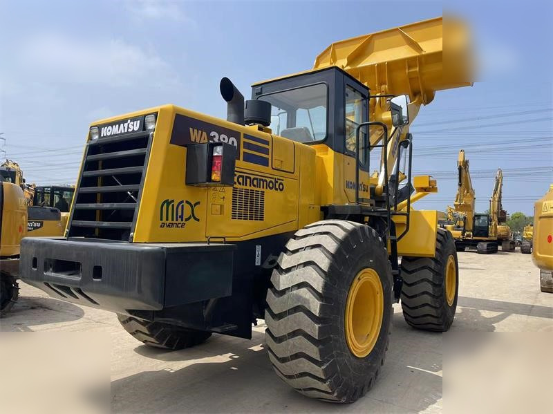 Wheel loader KOMATSU WA380-3: picture 7