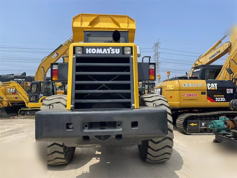 Wheel loader KOMATSU WA380-3: picture 6