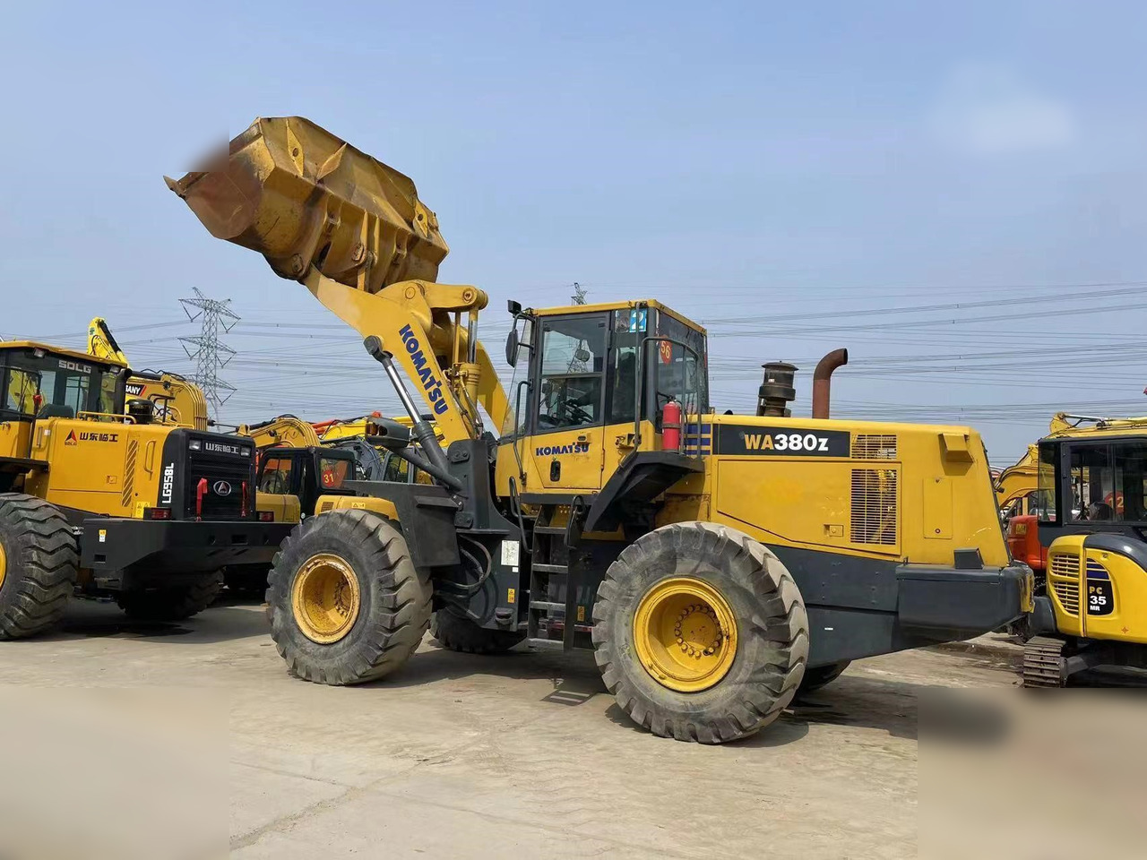 KOMATSU WA380Z-6 - Wheel loader: picture 2 KOMATSU WA380Z-6 - Wheel loader: picture 2