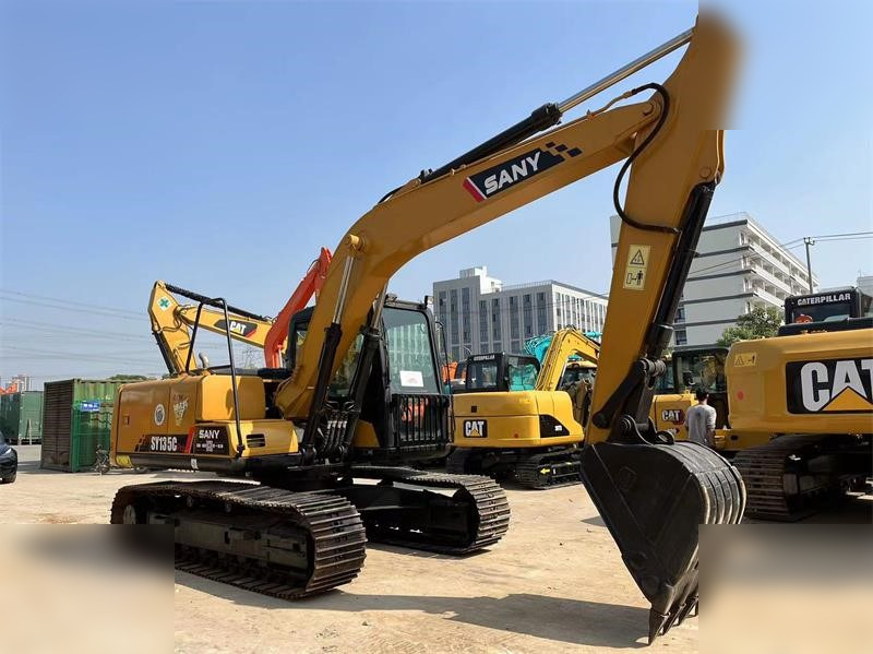 SANY SY135C - Crawler excavator: picture 2 SANY SY135C - Crawler excavator: picture 2