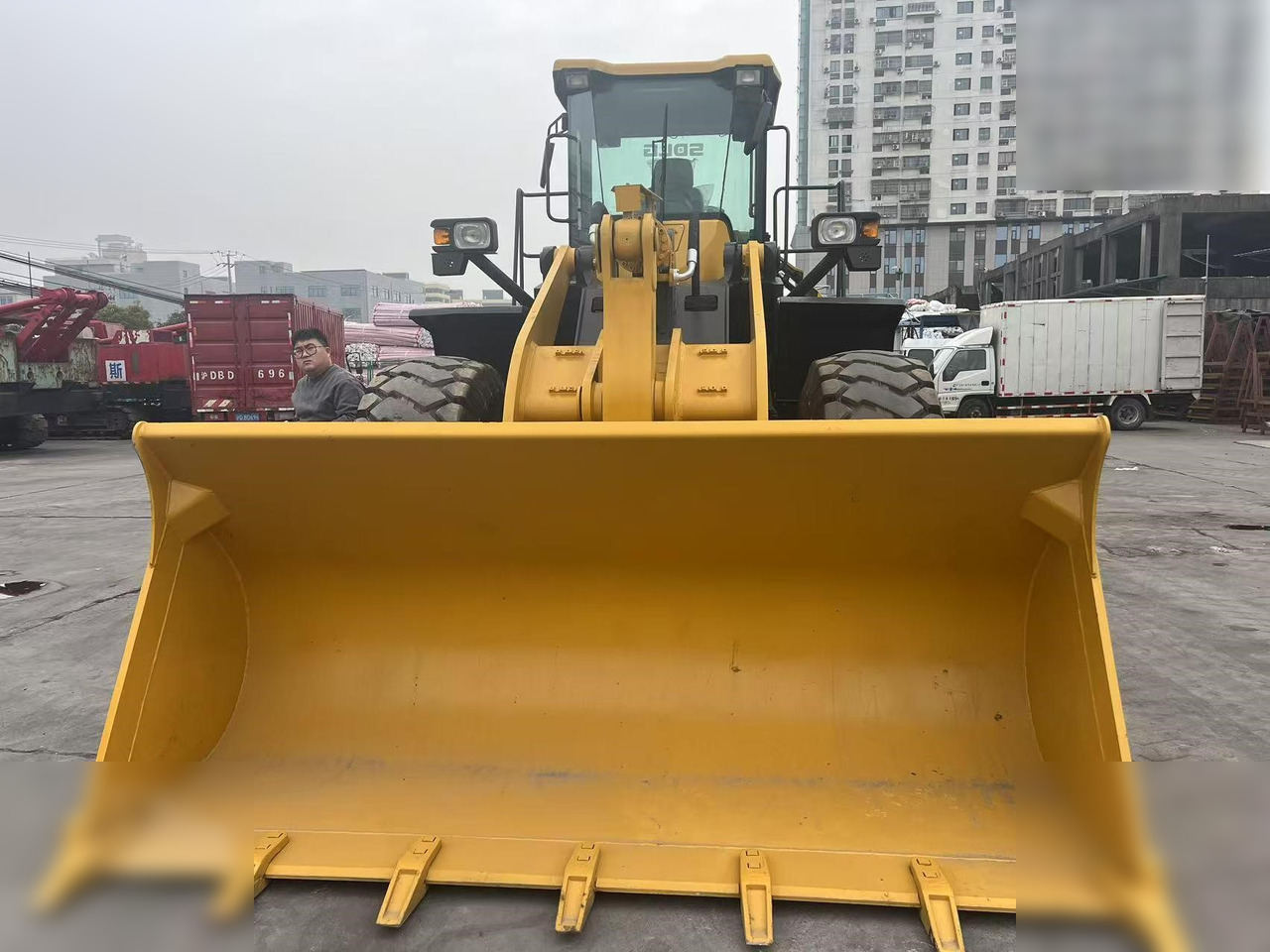 SDLG L956F - Wheel loader: picture 3 SDLG L956F - Wheel loader: picture 3