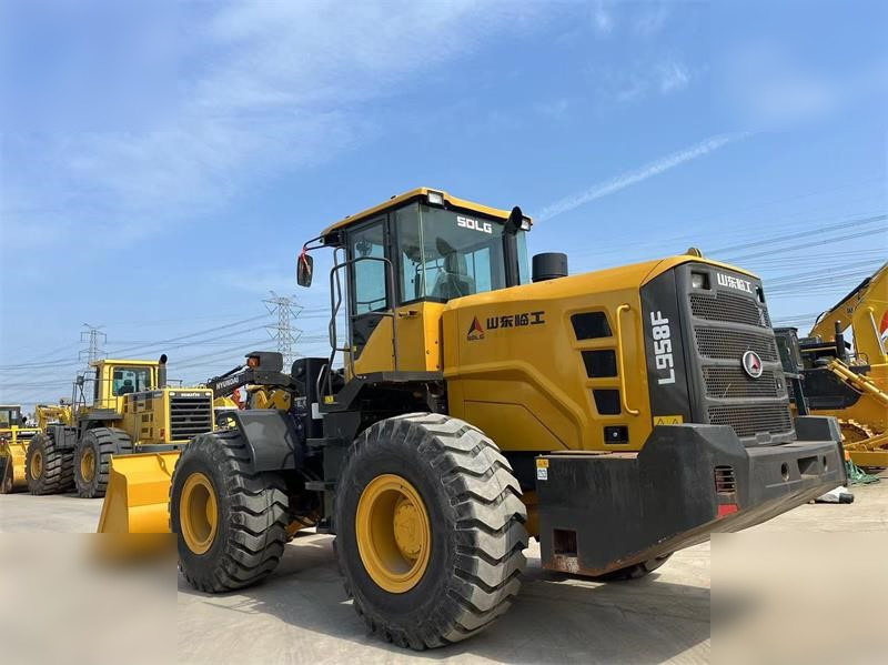 SDLG L958F - Wheel loader: picture 2 SDLG L958F - Wheel loader: picture 2