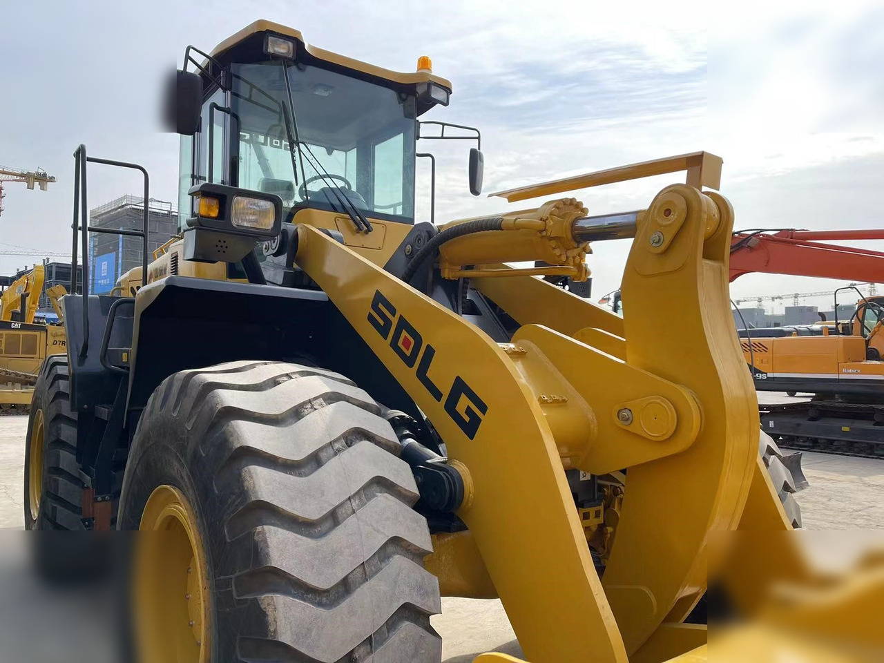 SDLG LG956L - Wheel loader: picture 3 SDLG LG956L - Wheel loader: picture 3