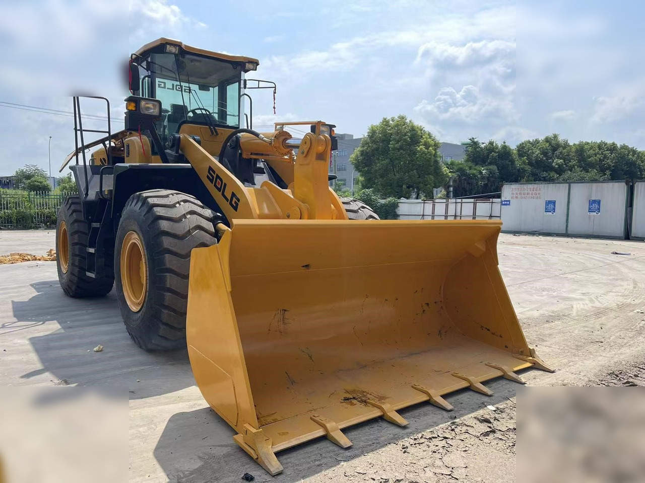 SDLG LG956L - Wheel loader: picture 2 SDLG LG956L - Wheel loader: picture 2