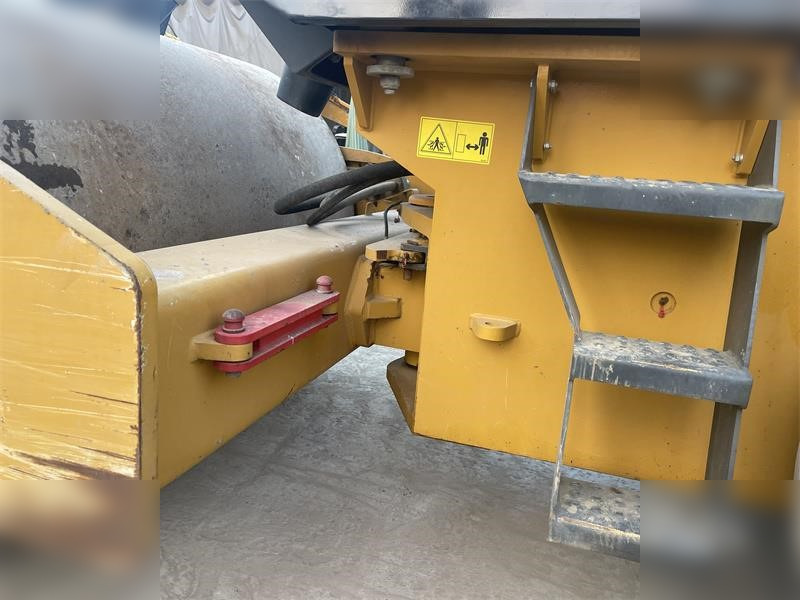 XCMG XS143J - Roller: picture 5 XCMG XS143J - Roller: picture 5