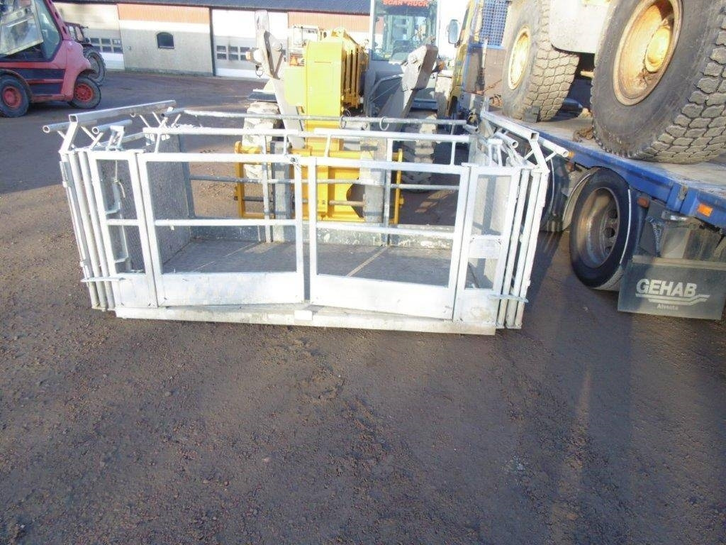 Teleskoplastare med skopa-gafflar-arbetskorg Dieci - Telescopic handler: picture 1 Teleskoplastare med skopa-gafflar-arbetskorg Dieci - Telescopic handler: picture 1