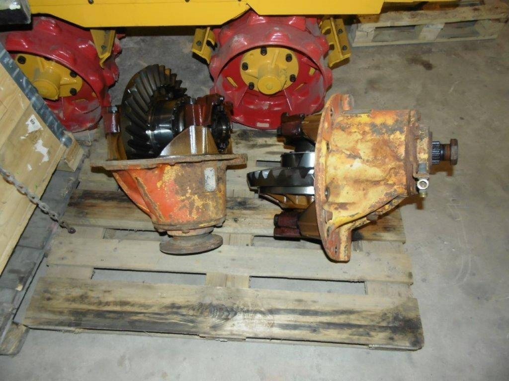 Volvo Dumper Diff+drivaxlar+nav A 25  - Drive shaft for Construction machinery: picture 2 Volvo Dumper Diff+drivaxlar+nav A 25  - Drive shaft for Construction machinery: picture 2