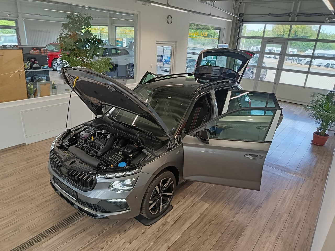 Skoda Kamiq Monte Carlo 1.5 TSI DSG*5J.GARANTIE*PANO* - SUV: picture 2 Skoda Kamiq Monte Carlo 1.5 TSI DSG*5J.GARANTIE*PANO* - SUV: picture 2