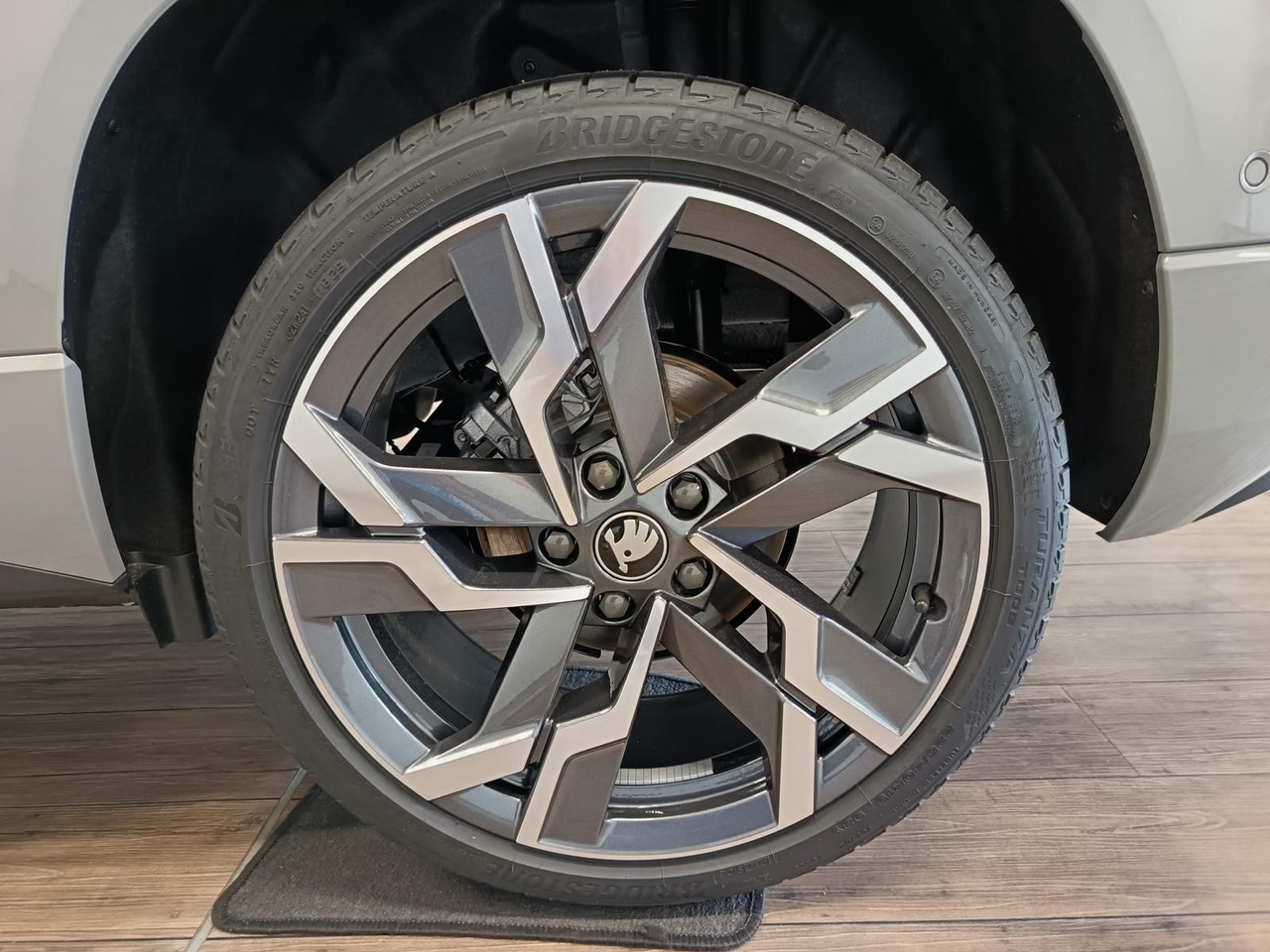 SUV Skoda Karoq Sportline 1,5 TSI DSG*AHK*PSD*STD.HZG*NAVI: picture 25