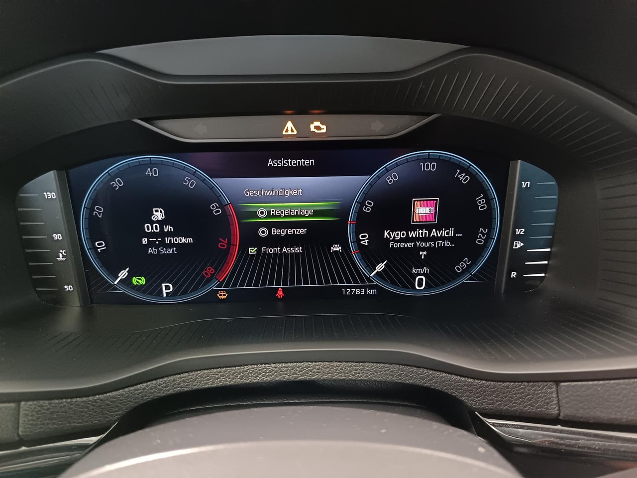 SUV Skoda Karoq Style 1,5TSI DSG*AHK-VORBER*NAVI*LED*R-KAM: picture 8 SUV Skoda Karoq Style 1,5TSI DSG*AHK-VORBER*NAVI*LED*R-KAM: picture 8