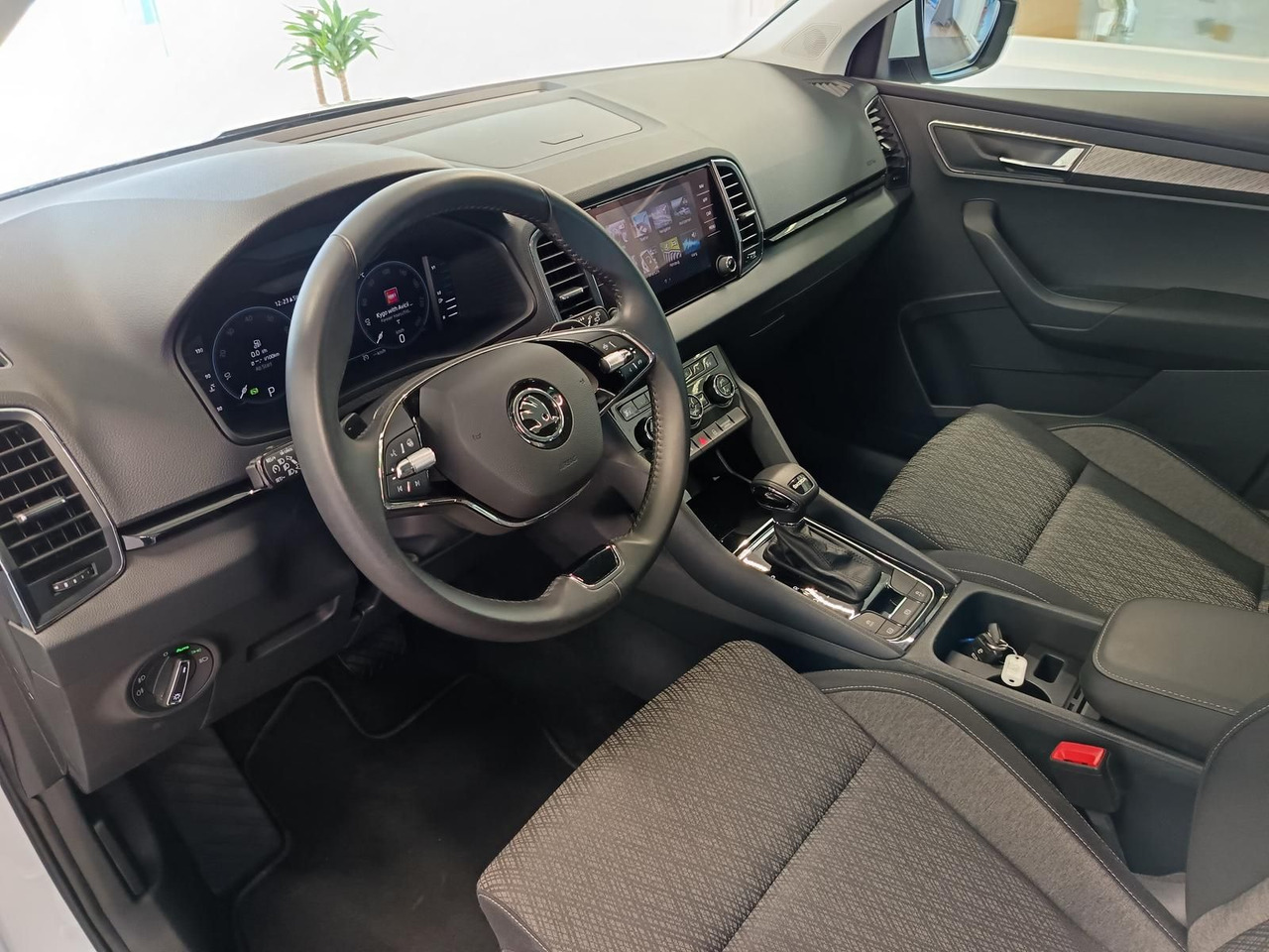 SUV Skoda Karoq Style 1,5TSI DSG*AHK-VORBER*NAVI*LED*R-KAM: picture 20 SUV Skoda Karoq Style 1,5TSI DSG*AHK-VORBER*NAVI*LED*R-KAM: picture 20