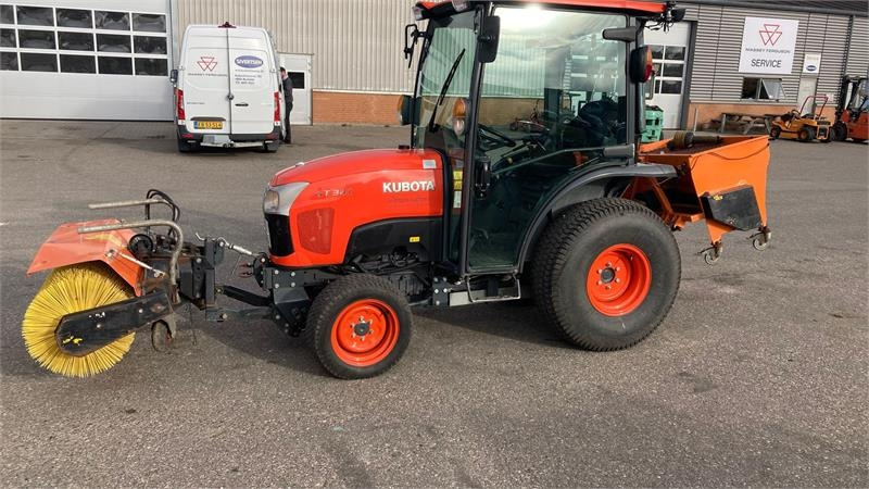 Kubota ST341 inkl. 150 cm kost og udlægger - Municipal tractor: picture 2 Kubota ST341 inkl. 150 cm kost og udlægger - Municipal tractor: picture 2