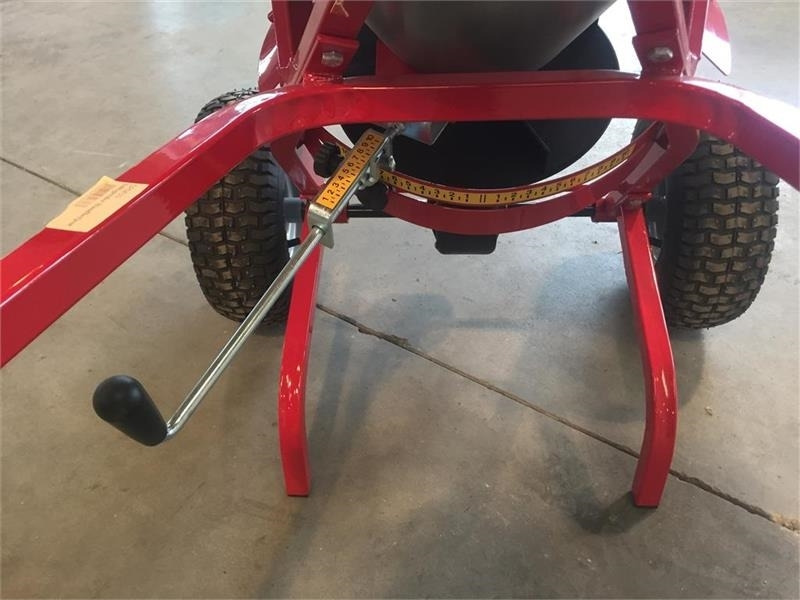Rondini SPM 50 - Sand/ Salt spreader for Municipal/ Special vehicle: picture 4 Rondini SPM 50 - Sand/ Salt spreader for Municipal/ Special vehicle: picture 4