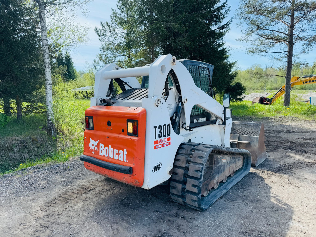 BOBCAT T300 - Skid steer loader: picture 4 BOBCAT T300 - Skid steer loader: picture 4