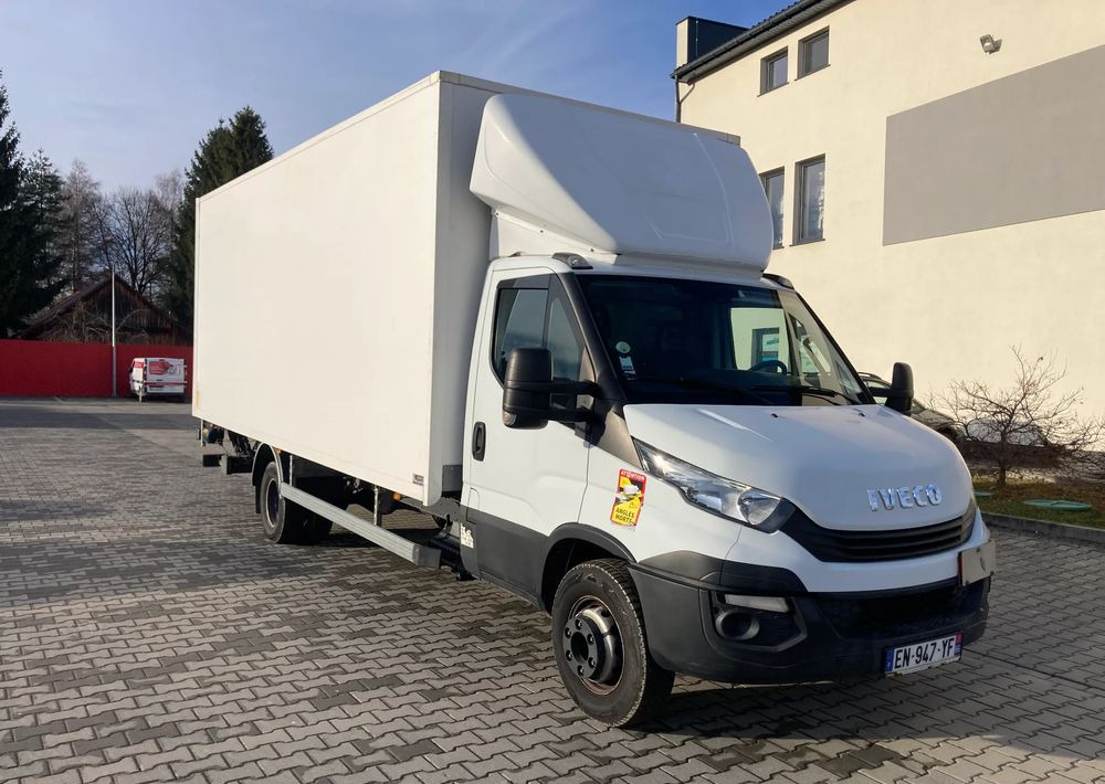 Iveco Iveco Daily 70C18 kurierka kontener 13 palet - Box truck: picture 3 Iveco Iveco Daily 70C18 kurierka kontener 13 palet - Box truck: picture 3