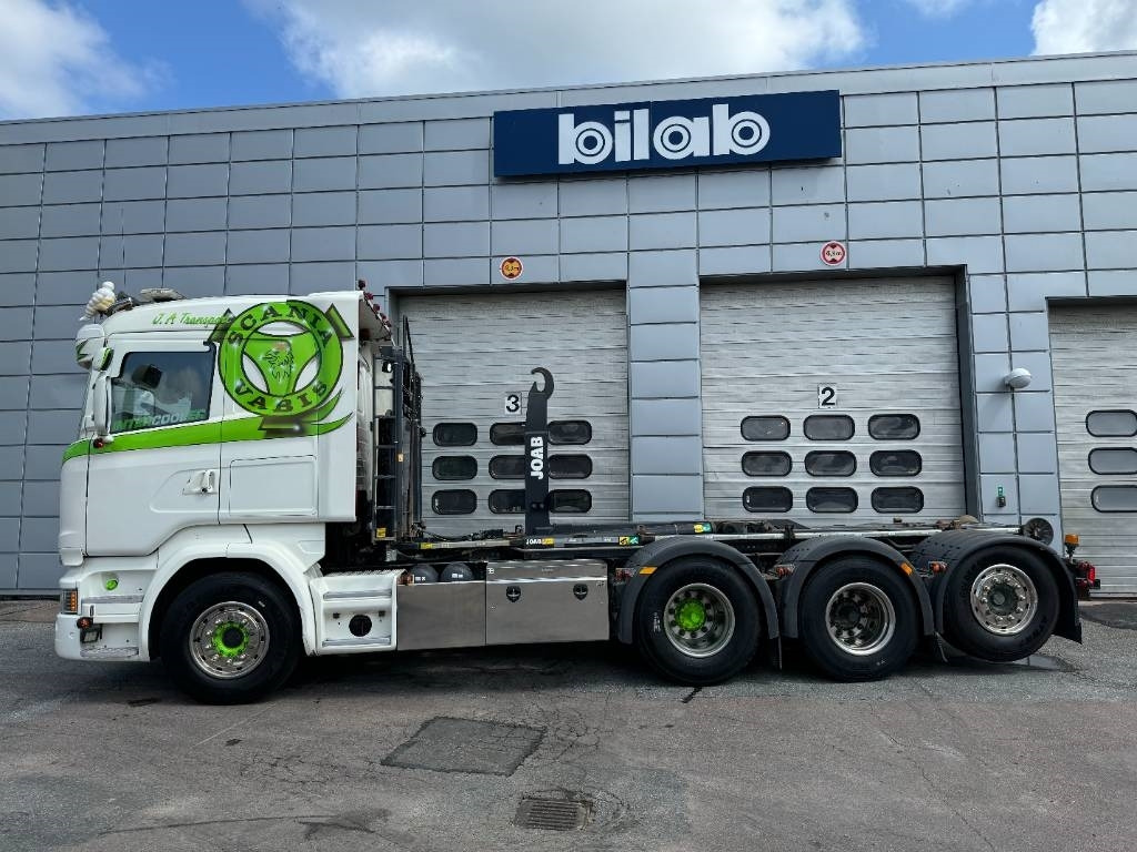 Scania R 520 LB8x4*4 - Hook lift truck: picture 1 Scania R 520 LB8x4*4 - Hook lift truck: picture 1