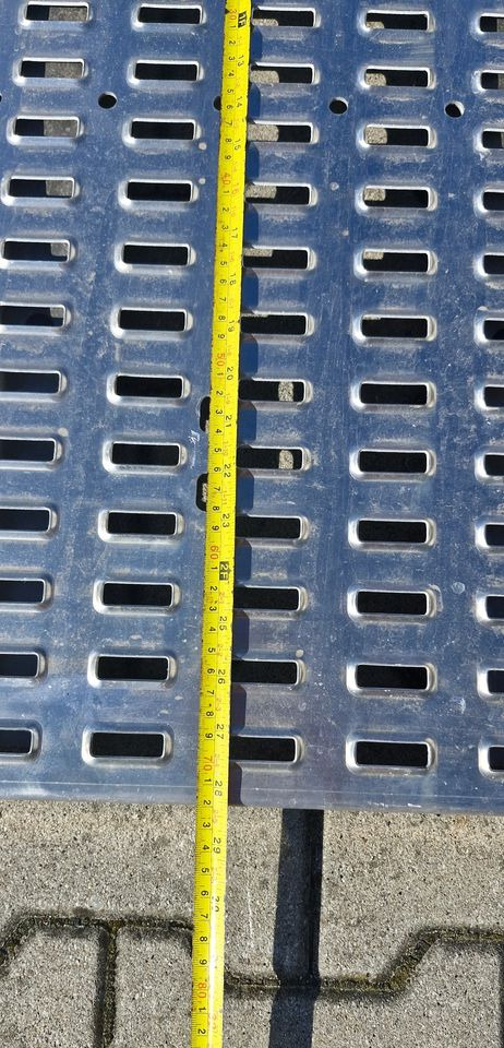 DAF XG XF PODEST BLACHA NOWY - Body and exterior for Truck: picture 3 DAF XG XF PODEST BLACHA NOWY - Body and exterior for Truck: picture 3