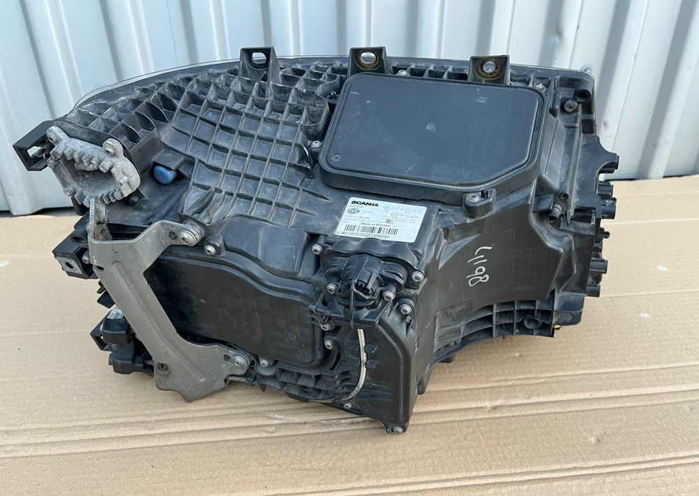 Lampa LED Scania R S NGS NGR reflektor 2655848 - Lights/ Lighting for Truck: picture 2 Lampa LED Scania R S NGS NGR reflektor 2655848 - Lights/ Lighting for Truck: picture 2